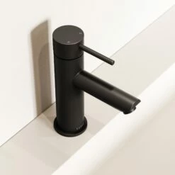 Luxe Monobloc Basin Mixer Tap Matte Black -LUSSOSTONE Shop luxe monobloc basin mixer tap matte black p478 43852 zoom